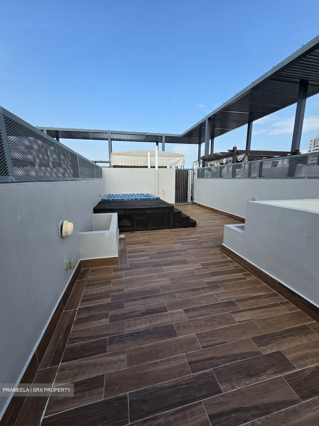 Suites 28 (D14), Apartment #598687031